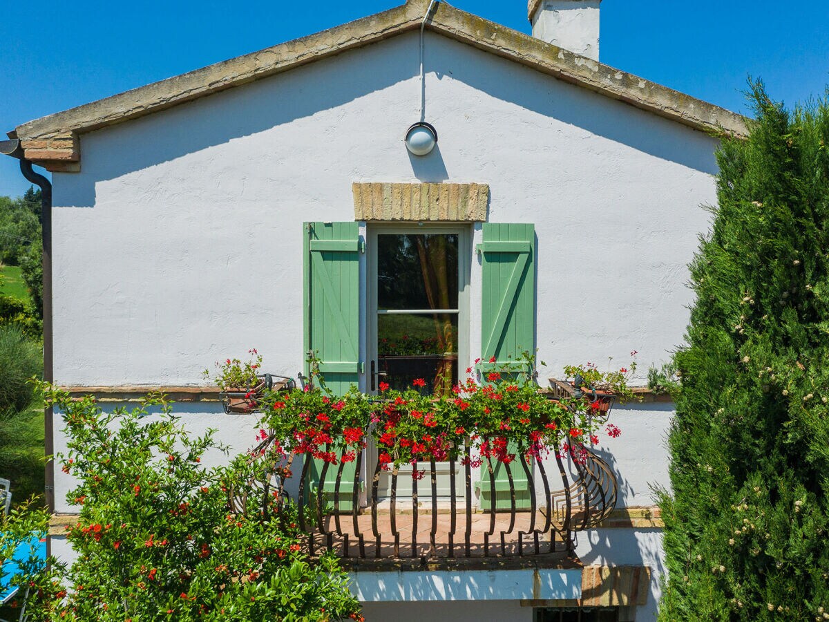 Villa La Capuccina - zweistockige Villa mit Balkon