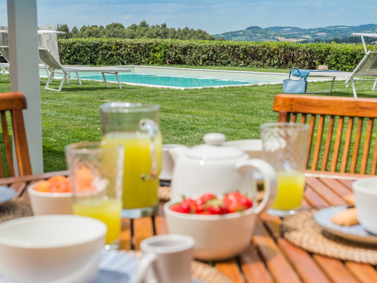 Villa Selene - Swimmingpool mit römischer Treppe