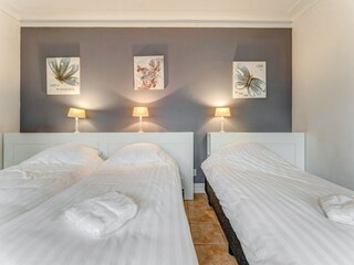 Apartment Sint Maartensvlotbrug Features 22
