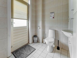 Apartment Sint Maartensvlotbrug Features 25
