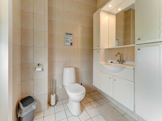 Apartment Sint Maartensvlotbrug Features 26