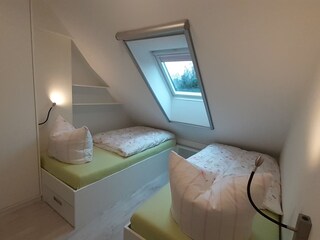 Kleines Schlafzimmer im Obergeschoss