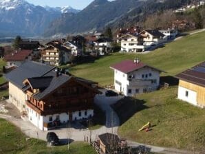 Holiday house Holiday on an organic farm in Hart im Zillertal - Uderns - image1