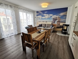 Wohnzimmer+Esstisch