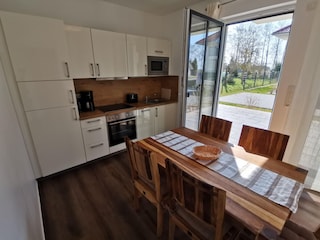 Küche mit eigener Terrasse
