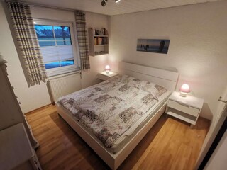 linkes Schlafzimmer
