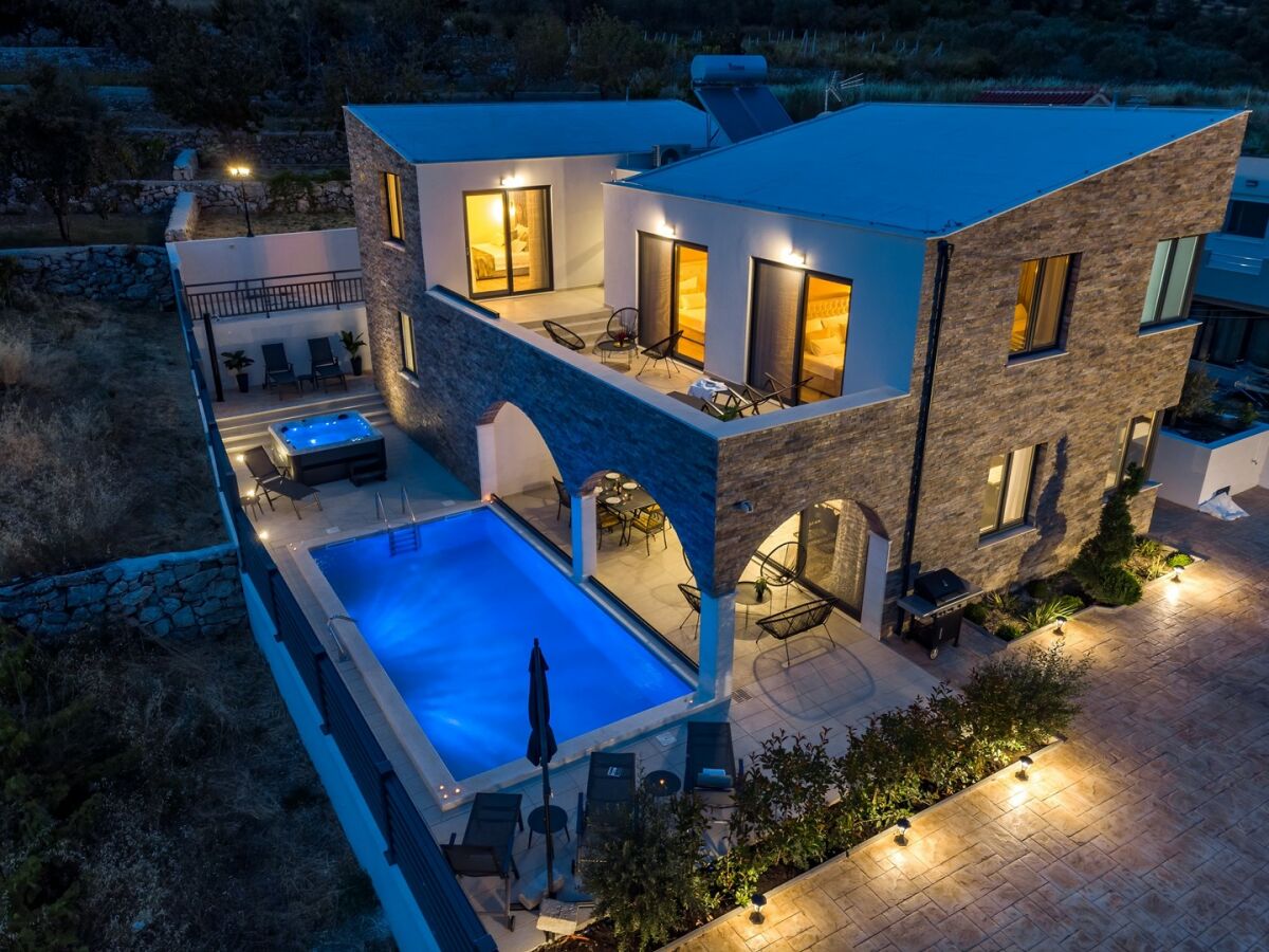 NEW! Villa Eden with heated private pool