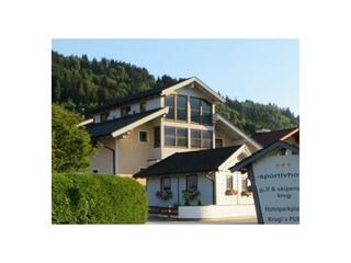 Pension Krug - Hausfoto Sommer