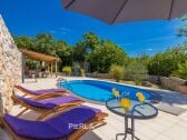 privater Pool, angenehme Terrasse daneben