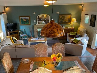 Living dining area