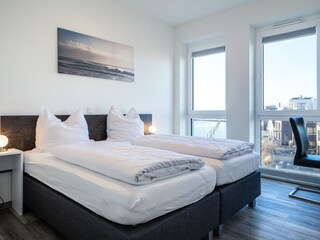 Schlafzimmer mit Hafenblick