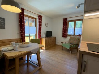 Blick ins Wohnzimmer