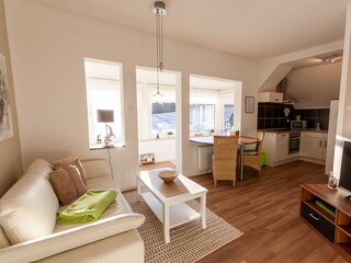 Wohn-/Essbereich mit offener Küche