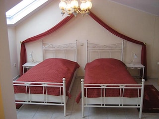 2. Schlafzimmer OG