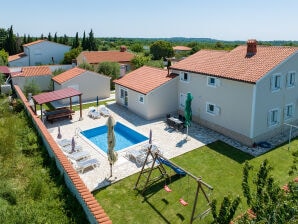 Ferienhaus Monty für 6-9 mit Pool - Ližnjan - image1