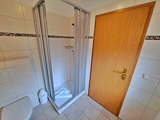 Tageslicht-Bad mit DU/WC