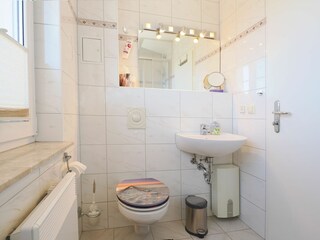 Badezimmer mit Dusche