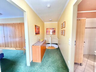 Flur oben Inselstrand 1.2.13