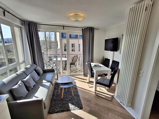 Wohn - und Essbereich