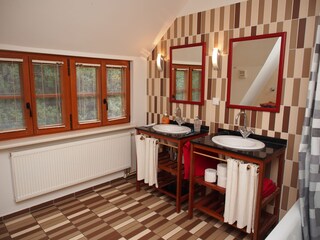 Bad mit Wanne