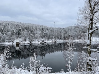 Auch reizvoll im Winter - hier die Kalltalsperre