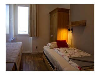 2. Bett im Schlafzimmer der Inselblume 79