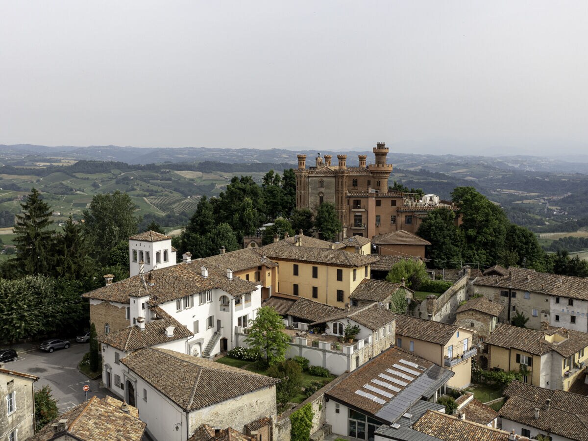 Casa per le vacanze Novello Registrazione all'aperto 1