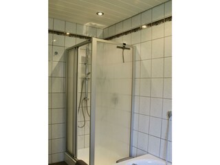 Badezimmer 2