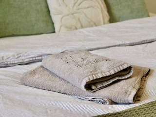 Schlafzimmer 1 (EifelBleibe 2)