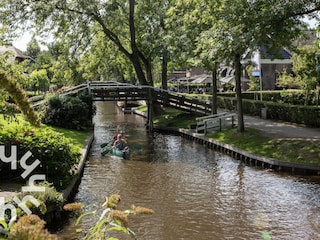 Holiday house Giethoorn Environment 23