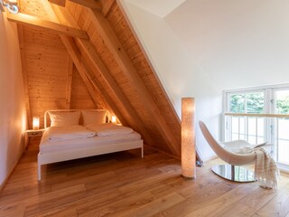 Queen-Size-Bett Schlafzimmer 2