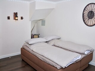 Burgstube Boxspringsofa als Bett
