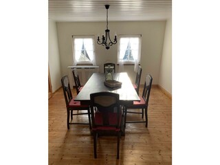 Esstisch bzw. die Tafel