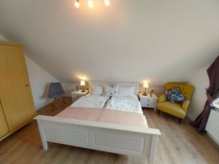 Schlafzimmer 1 OG