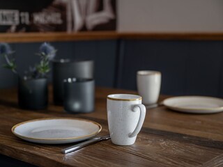 Quality crockery
