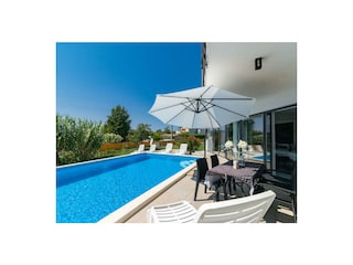 Villa Don Carlo Sun terrace with sun loungers