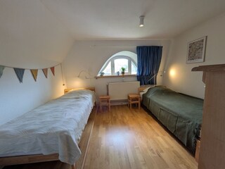 Schlafzimmer 2