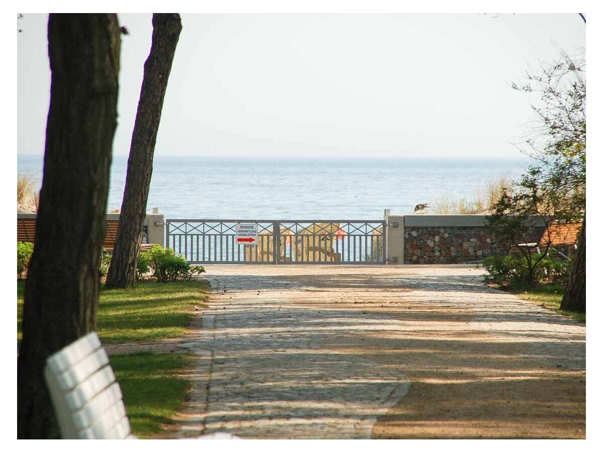 Weg zum Strand direkt gegenüber