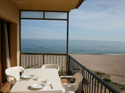 Holiday apartment Front line apartment with frontal sea views - Playa de Pals (DU 3H 319)