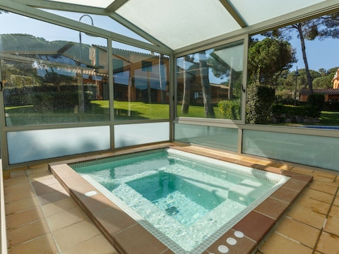 Villa Semi-detached house with garden, pool and jacuzzi - 600 m to the beach of Pals (GR 3H 100)
