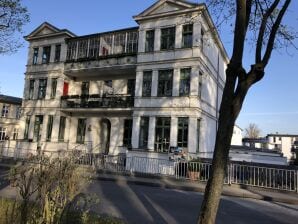 Ferienwohnung "Florian" in 100 jähriger Villa - Ahlbeck (Usedom) - image1