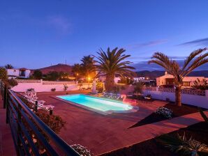 Holiday house Schöne house in La Oliva, Fuerteventura mit Swimmingpool - Lajares - image1