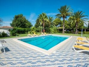 Vakantiehuis Ruime bungalow in Cambrils met een gedeeld zwembad - Salou - image1