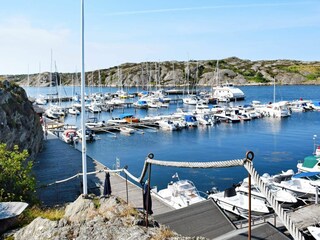 Holiday house Klädesholmen  10
