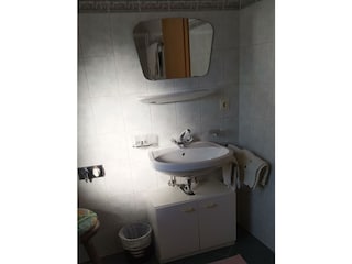 Bad Wohnung "Enzian" und "Rose"