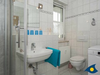 Badezimmer mit Dusche