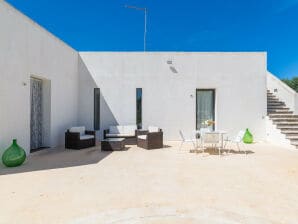 Villa Aura d'Olivo / UTNZ - Brindisi - image1