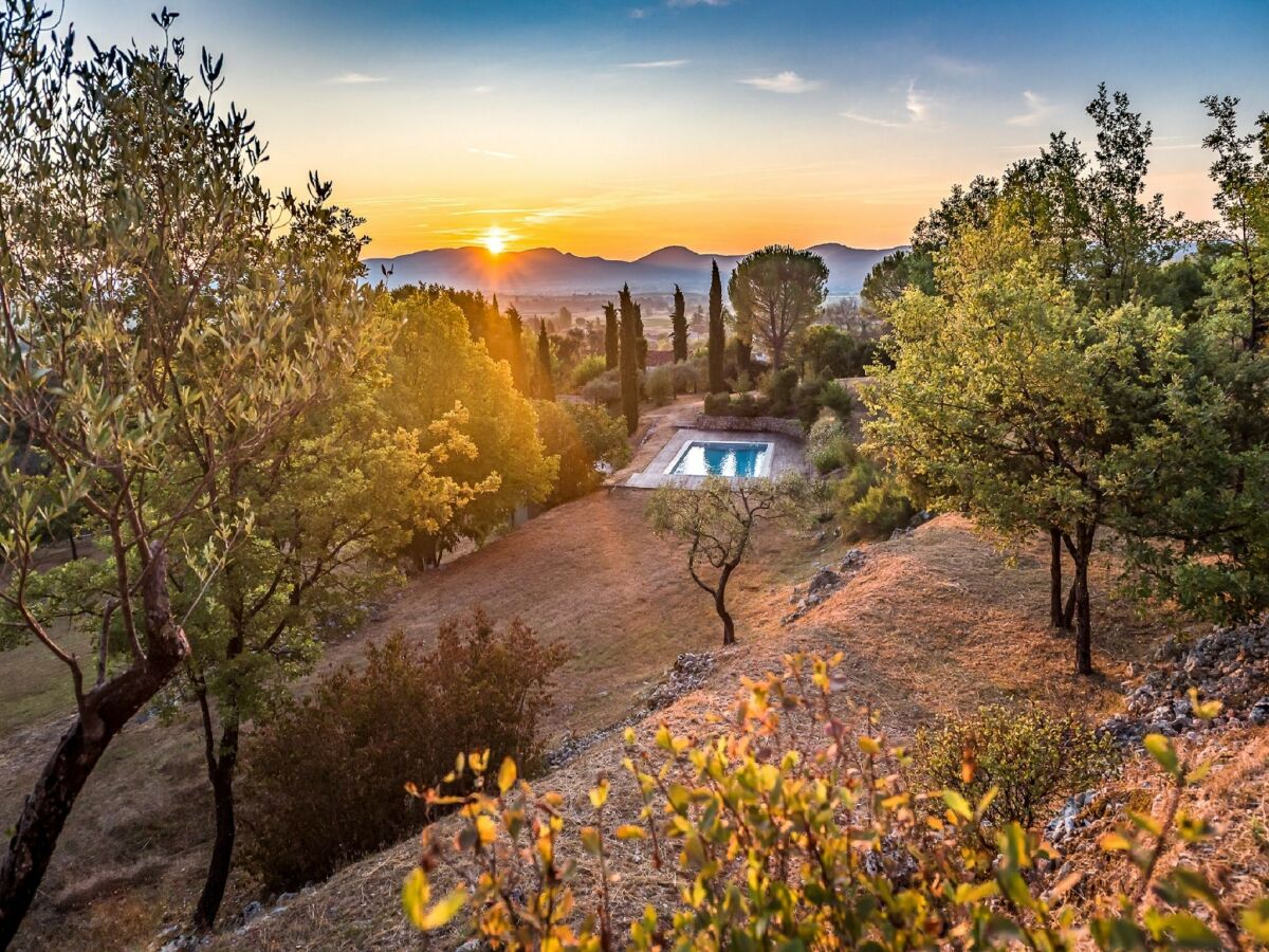 Villa Berrias-et-Casteljau Grabación al aire libre 1