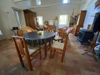 Villa Berrias-et-Casteljau Características 13