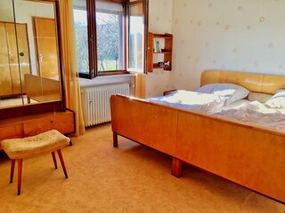 Schlafzimmer im Mid-Century Sti